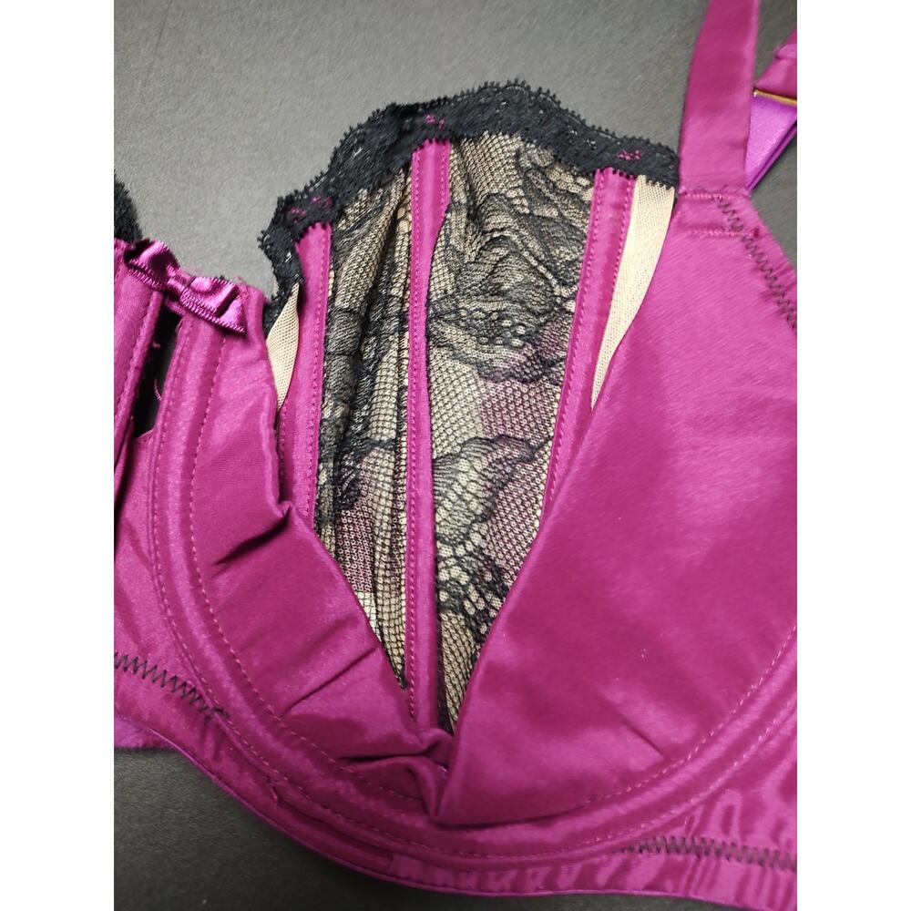 Cacique Lane Bryant French Balconette Magenta Satin Black Lace Overlay 44C - Picture 2 of 7
